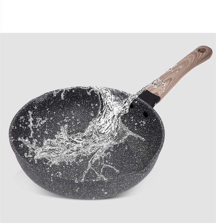 Universal Non-Stick Wok for Gas and Induction Cookers